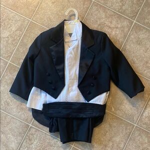 Black and White Formal Tuxedo Set